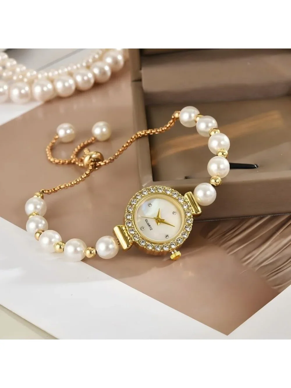 Women's Gold Simple Floral Bracelet Watch Diamond Quartz Luxury Wrist Watch